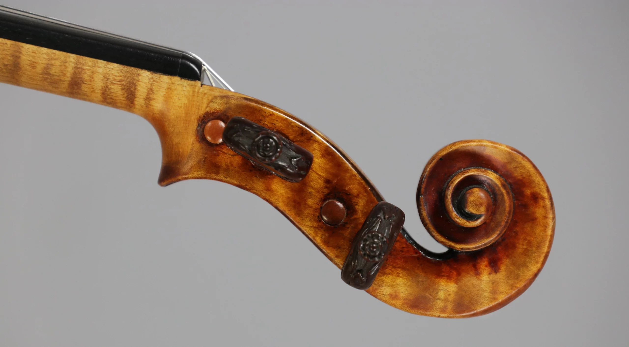 Antonio Stradivari violin scroll